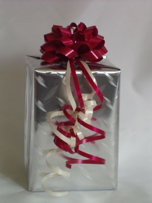 Giftwrap Service - Giftshops Purley