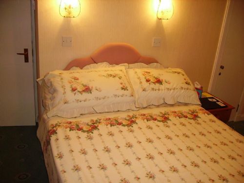 Double Room - Bed and Breakfasts Edinburgh