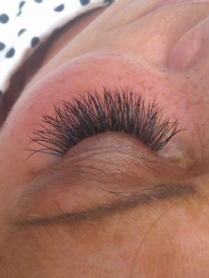 lash extentions D curl 12 + 14 - Beauty Therapists Havant