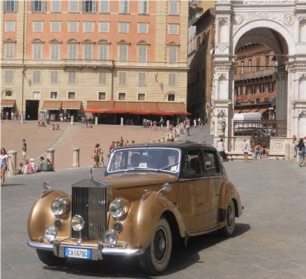 Vintage wedding cars italy