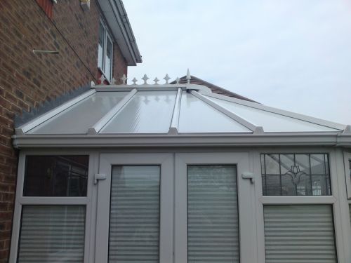 Upvc conservatory roof after cleaning it. - Window Cleaners Dewsbury