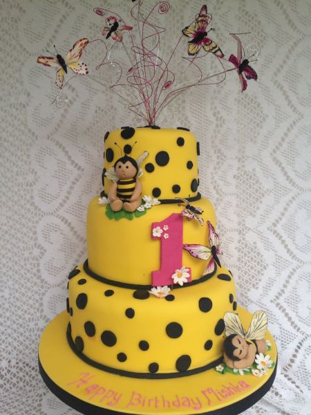 Truly Scrumptious Cakes - Cake Designer in Rawdon, Leeds (UK)