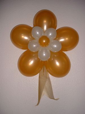 Balloon Wall Flower - Party Balloon Providers Birmingham