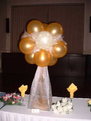 Topiary Table Centre - Just Married - Party Balloon Providers Birmingham