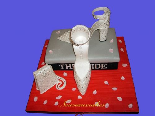 Award Winning Bridal Shoe Cake - Cake Designers Bromley