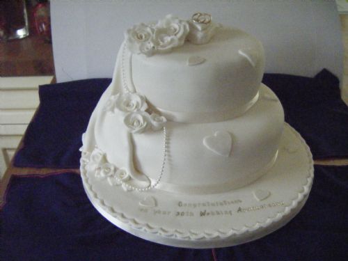 Sandra s Cake Creations - Wedding Cake Maker in Newborough ...