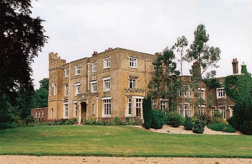 Oaklands college jobs hertfordshire