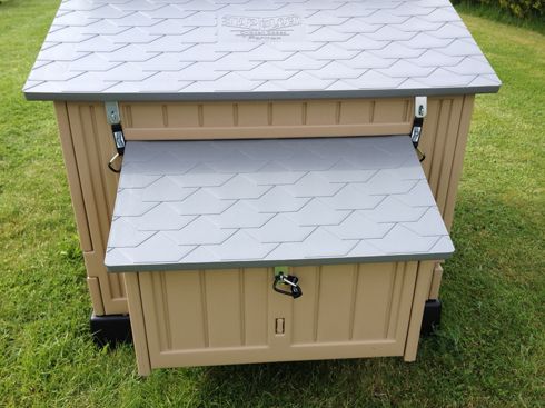 ... Clever Coop Company - Chicken Houses in Castle Bytham, Grantham (UK