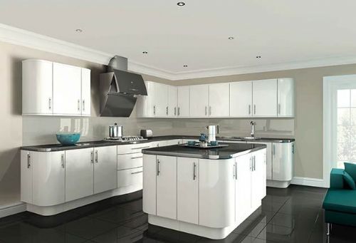 YolondahtyuiStachtyu