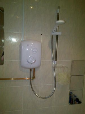 JLD Plumbing & Tiling Services - Plumber in West Park 
