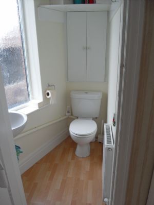 Cuboard wc.
