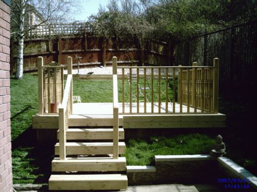 Decking with ballustrade