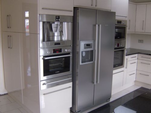 Kitchen fittings with tiling
