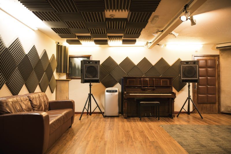 Redwall Studios Bury Recording Studio Freeindex - Redwall Studios Bury Redwall Studios Bury Recording Studio Freeindex - Redwall Studios Bury