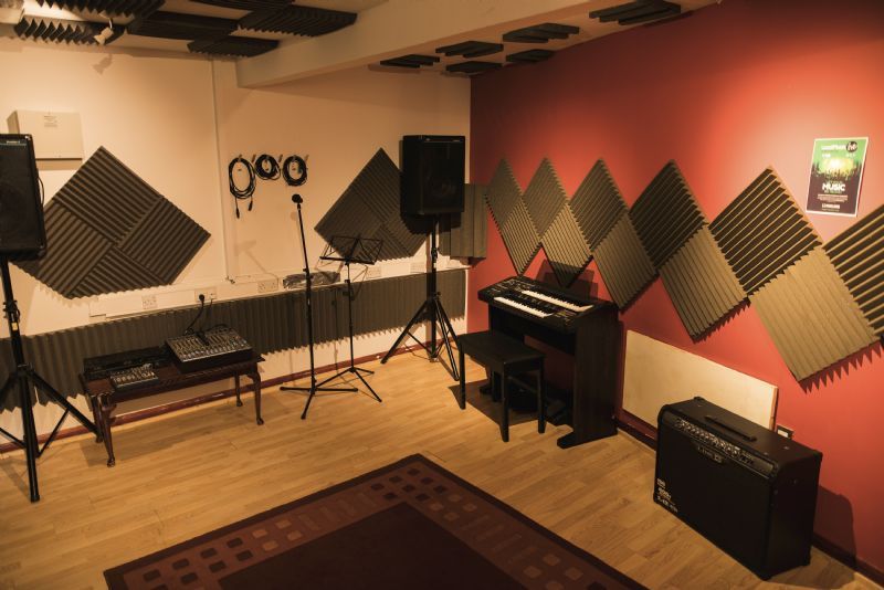Redwall Studios Bury Recording Studio Freeindex - Redwall Studios Bury Redwall Studios Bury Recording Studio Freeindex - Redwall Studios Bury