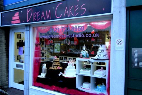 Dream Cakes Wedding Cake Maker in Sheldon Birmingham UK 