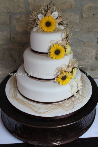 Vallum House Cakes  Newcastle  upon  Tyne  Wedding  Cake  