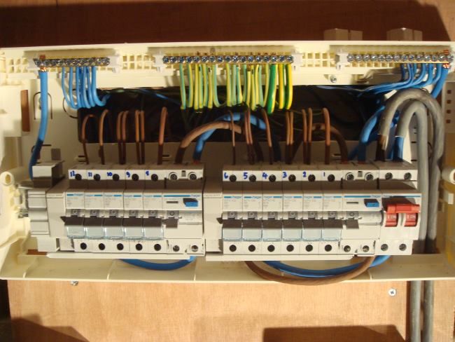 Capital City Electrical - Electrician in Edinburgh (UK) house smoke alarm wiring 