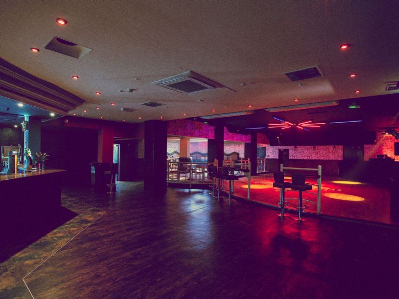 The Good Old Days Licensed Bar in Hinckley (UK)
