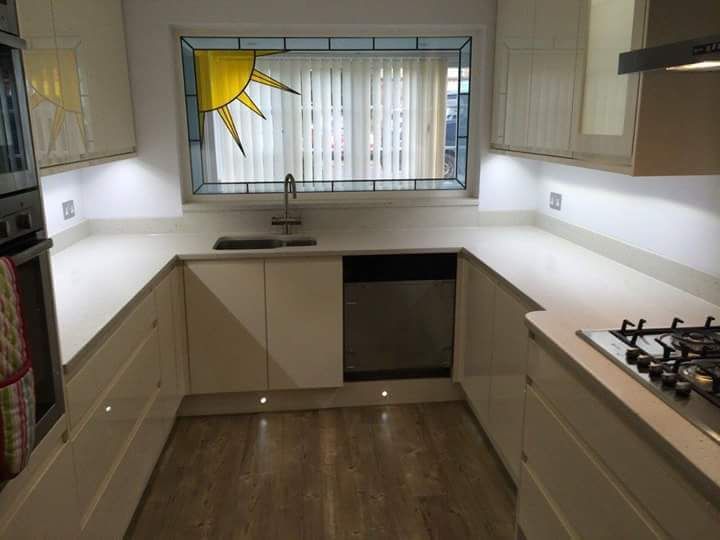Mtstones white with mirror flecks quartz kitchen worktop.