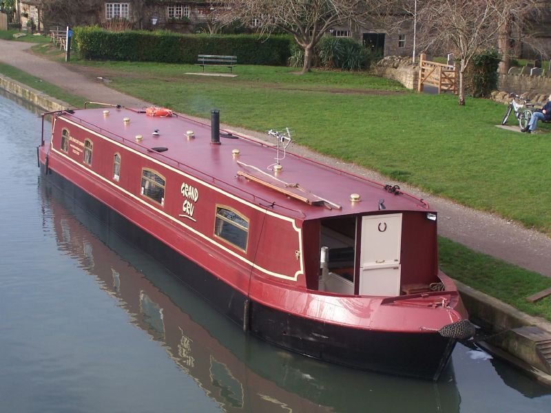 The Cru Houseboats - Canal Boat in Bath (UK)