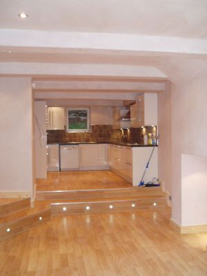 Kitchen & dining area