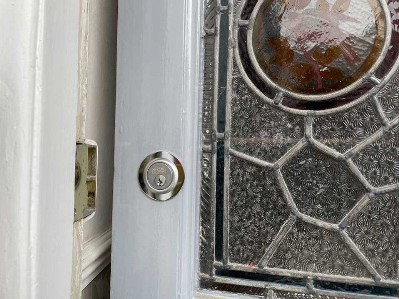 Clapham Locksmith London New lock installed.